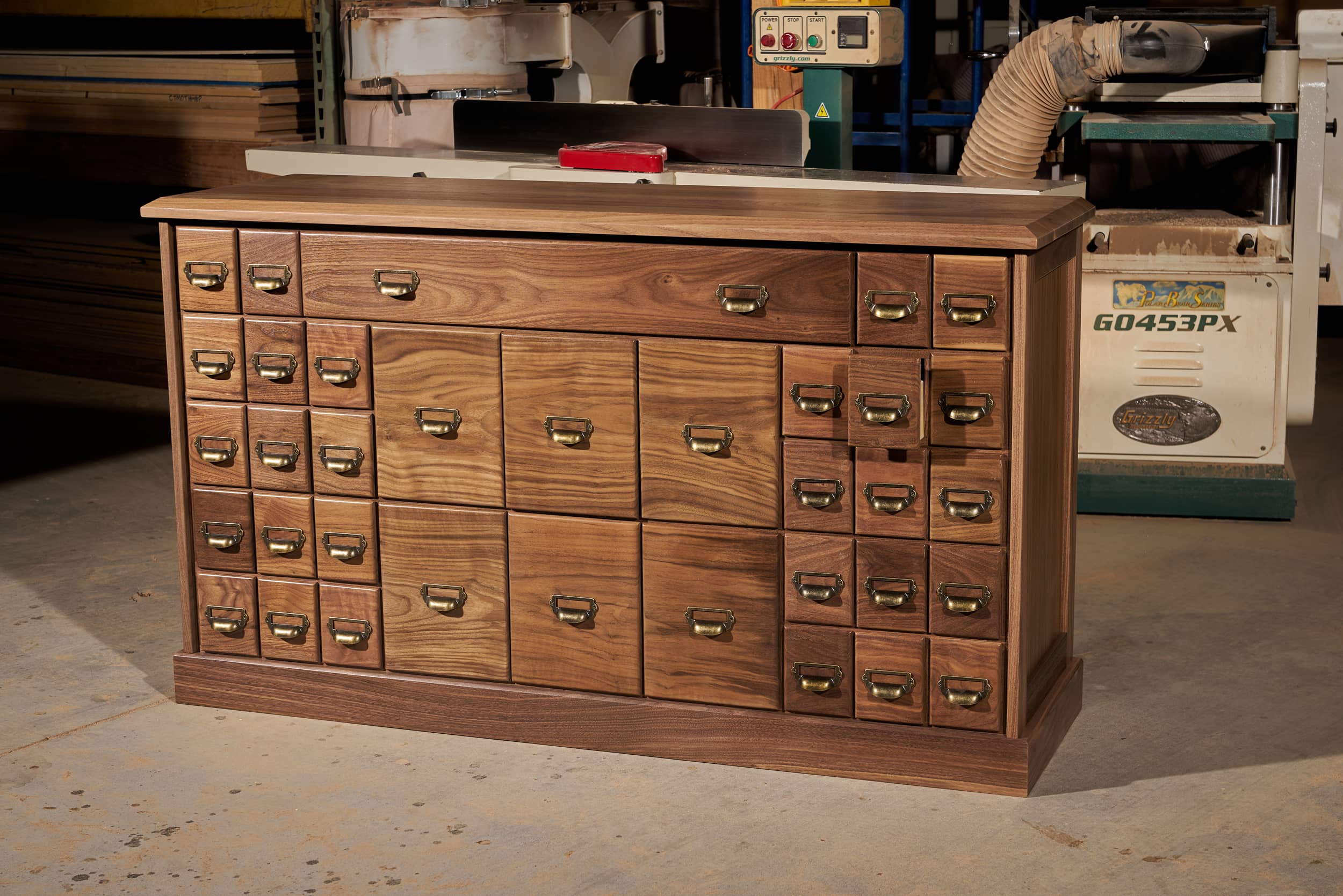 The Heritage trading Card Cabinet