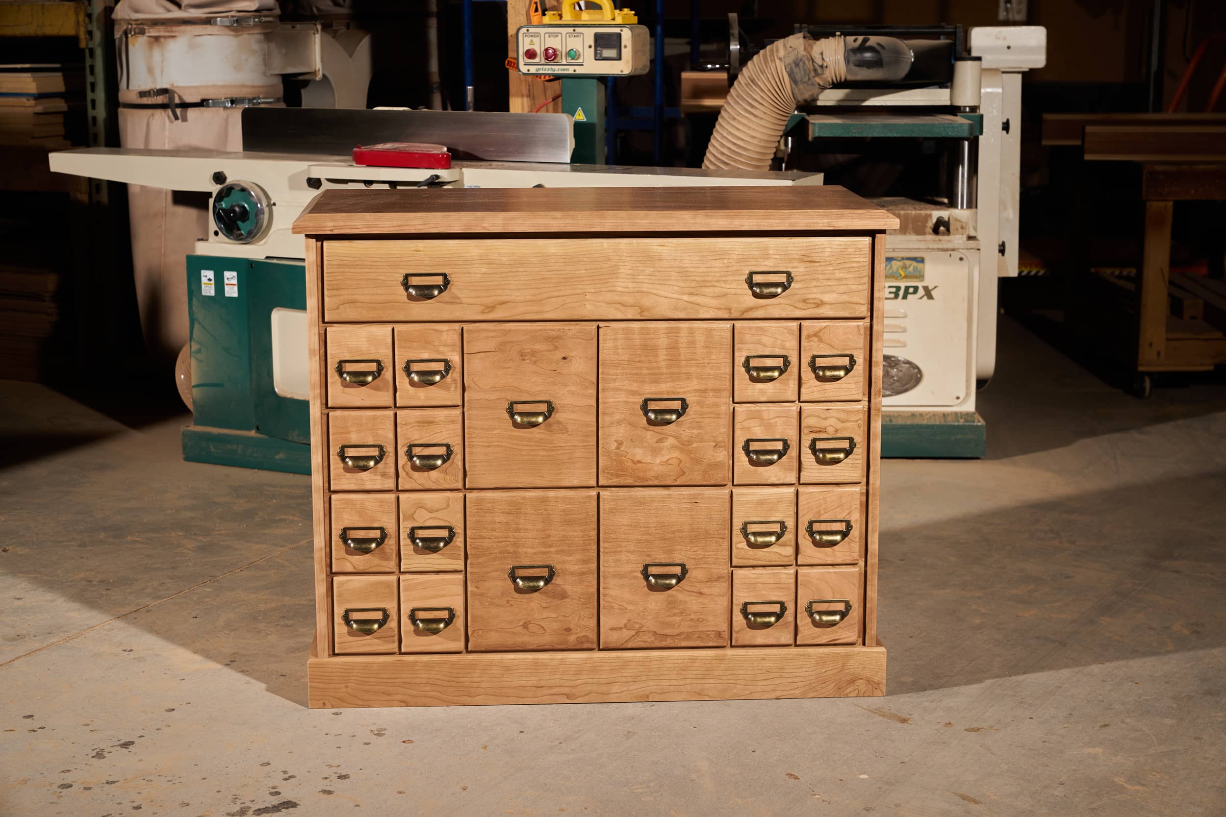 The Heritage trading Card Cabinet